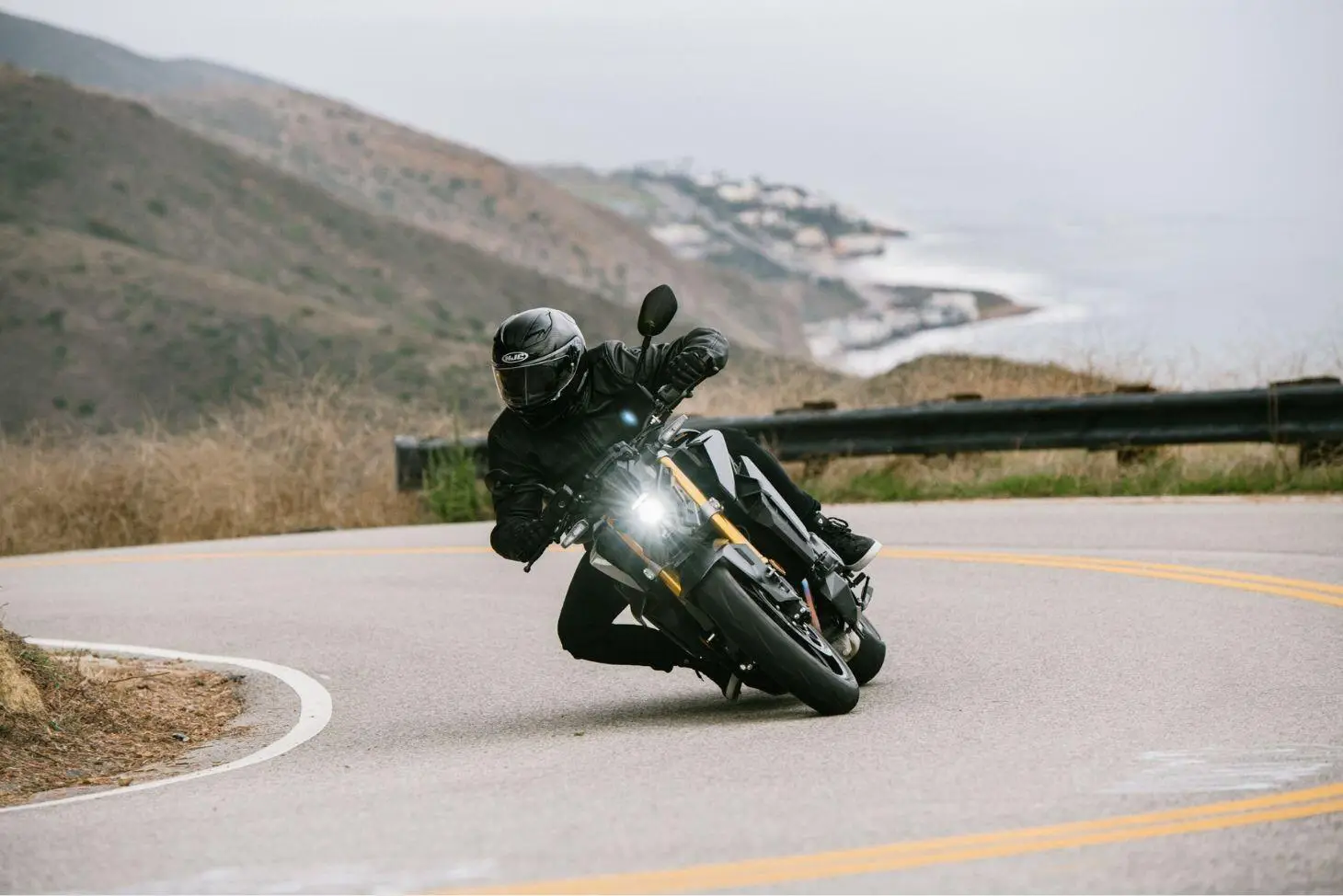 gridctax2_hjc_f71_helmet-1