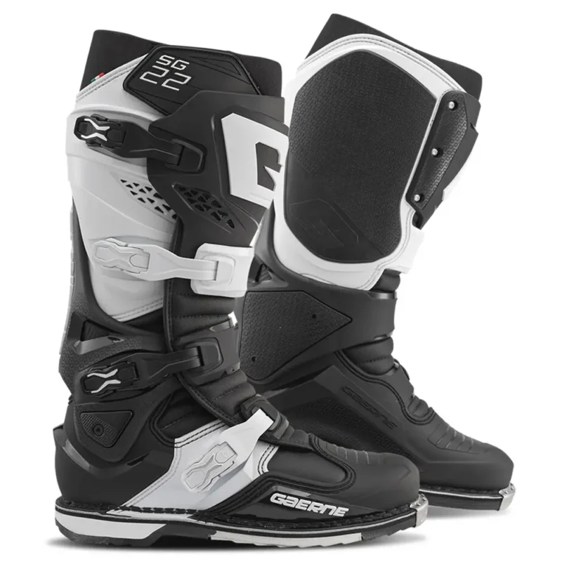 SG22 Negro/Blanco Botas GAERNE
