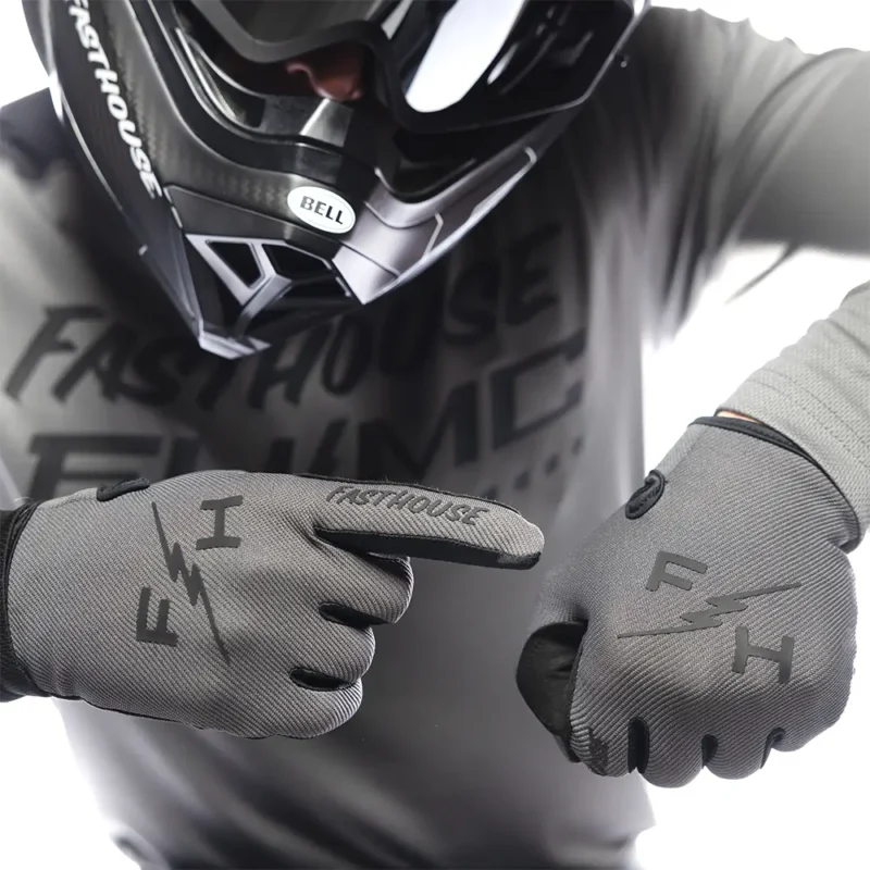 Carbon Eternal / Guantes Fasthouse