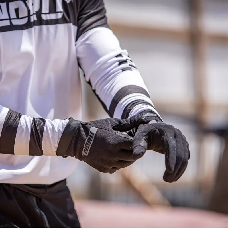 SUGO Knuckle Armor / Guantes NORU